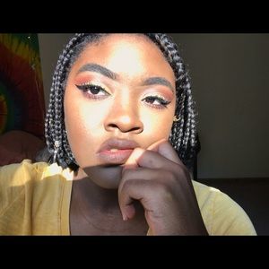 Meet your Posher, Elisha